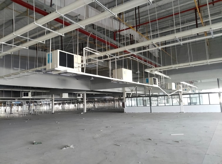 大型制衣廠整體降溫，安裝星科蒸發(fā)冷省電空調(diào)-臥式軸流機(jī)組