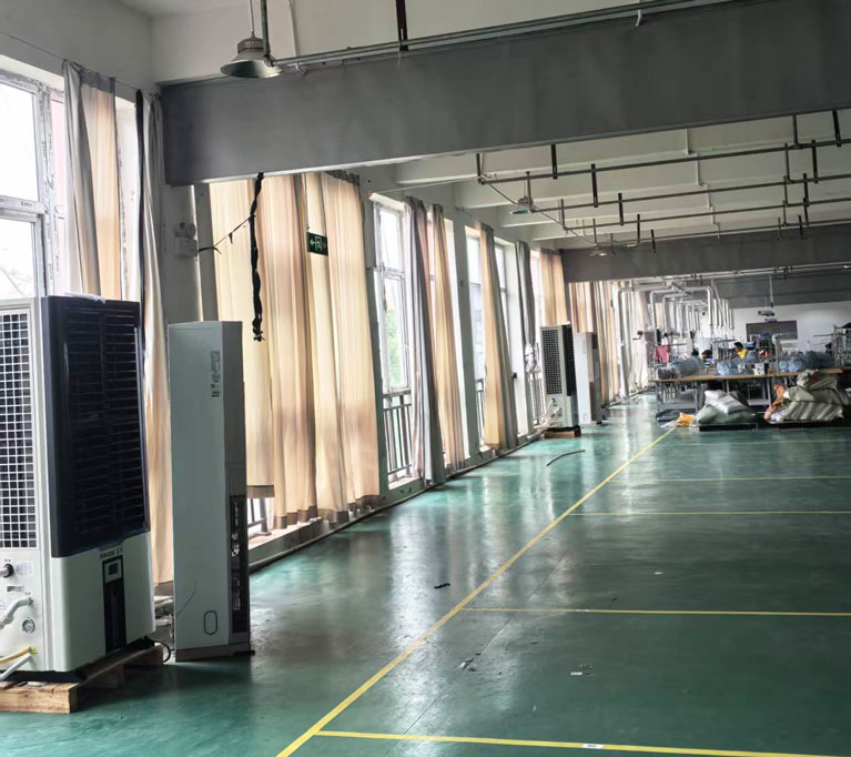 制衣廠整體制冷降溫，應用蒸發冷省電空調-立式軸流雙風口機型